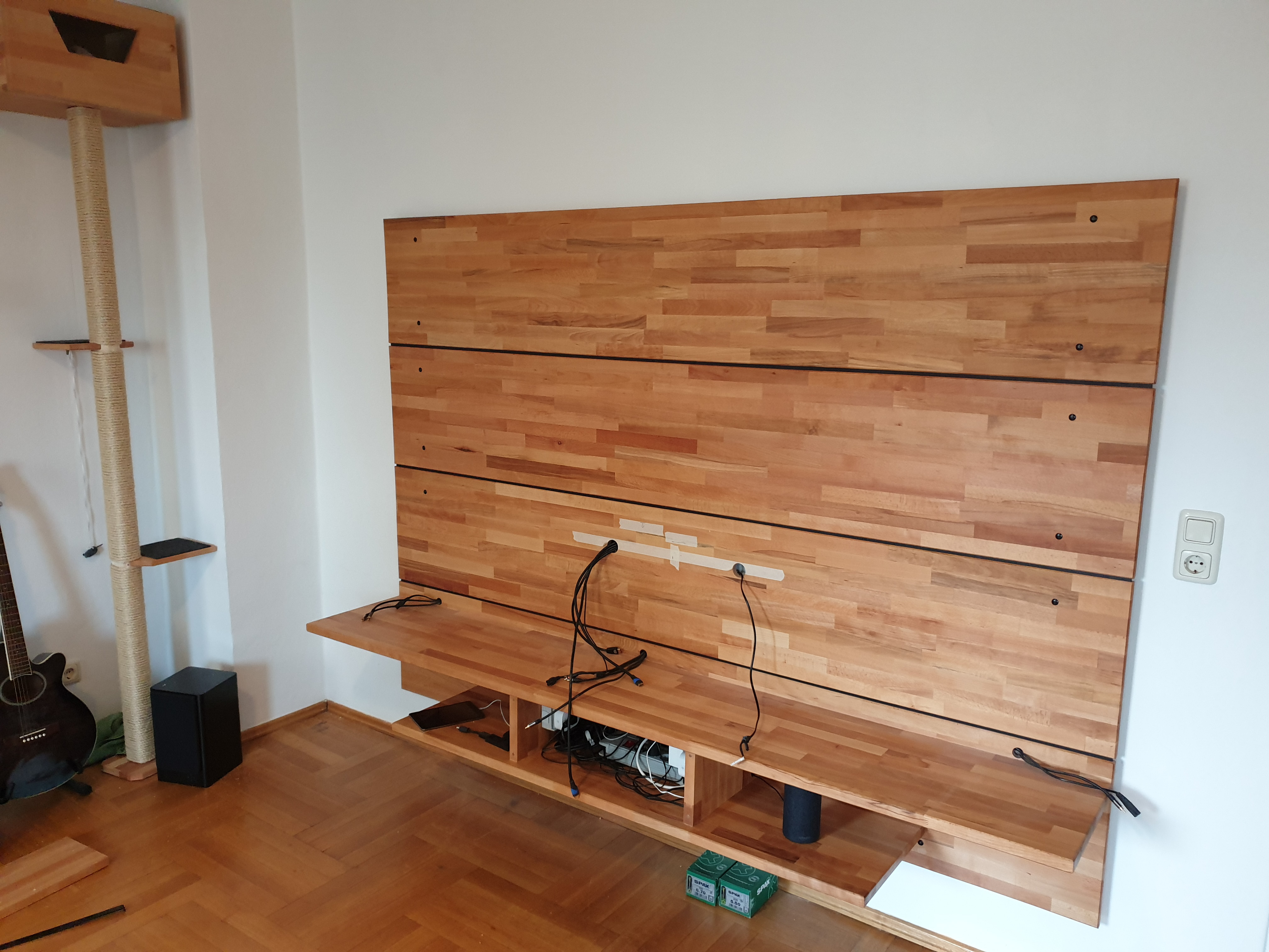 20210403 Fernsehwand 28